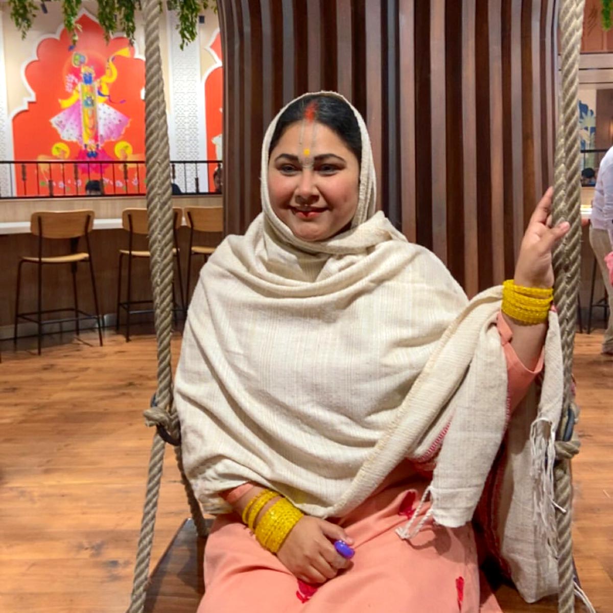 Bhojpuri actress Priyanka Pandit turned premanand maharaj devotee