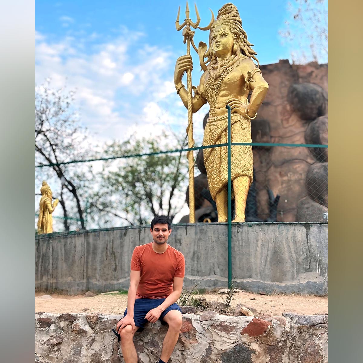 ध्रुव राठी की वाइफ 