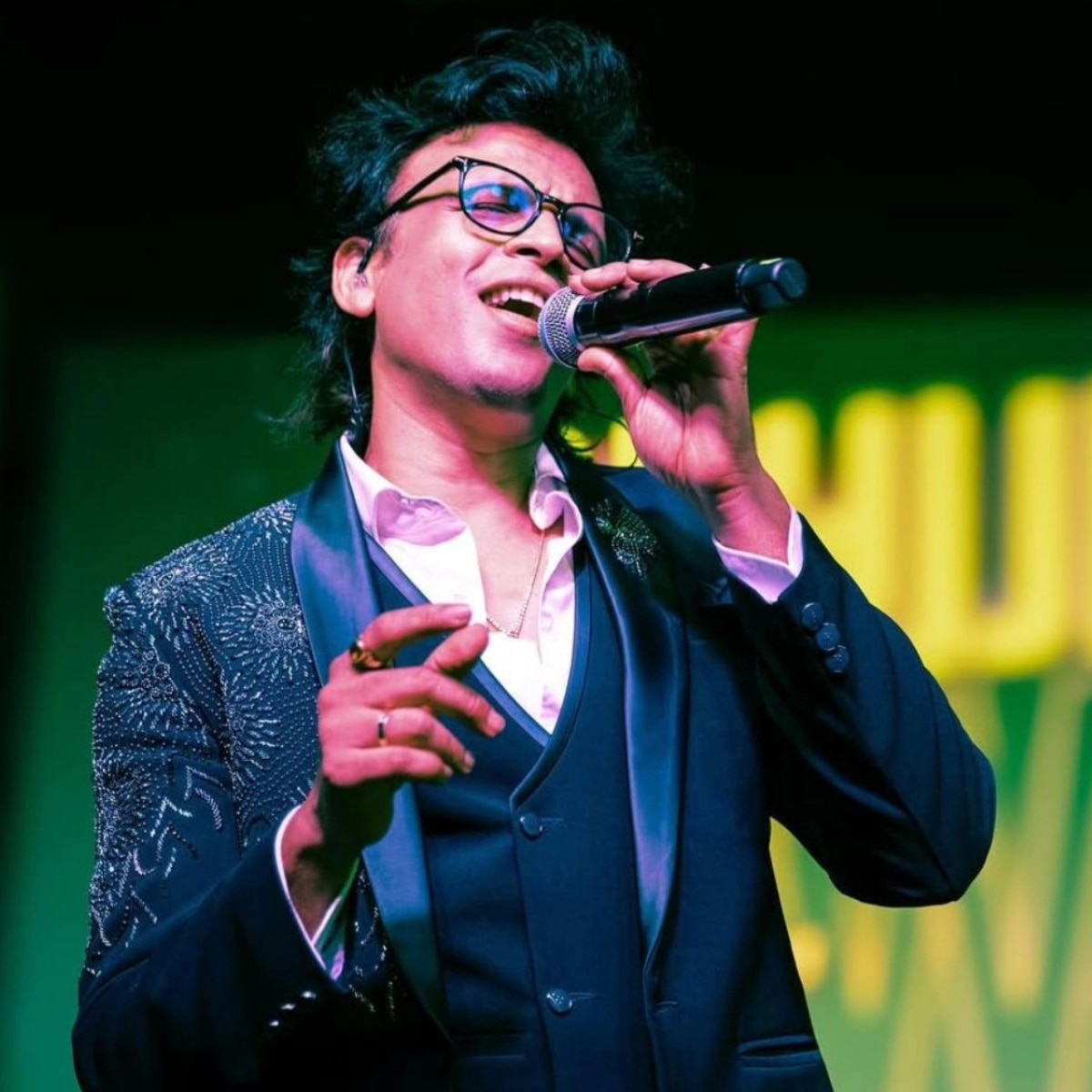  indian idol winner abhijeet sawant struggle