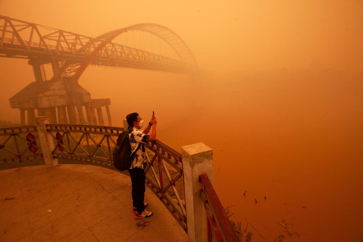 indonesia wildfires yellow sky
