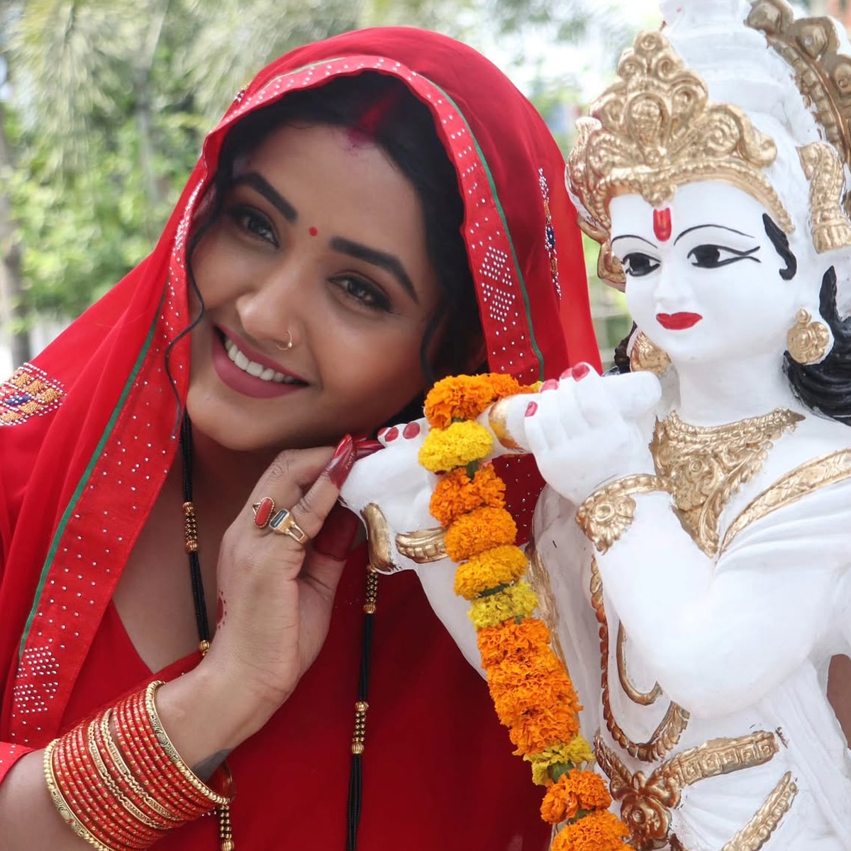  काजल राघवानी