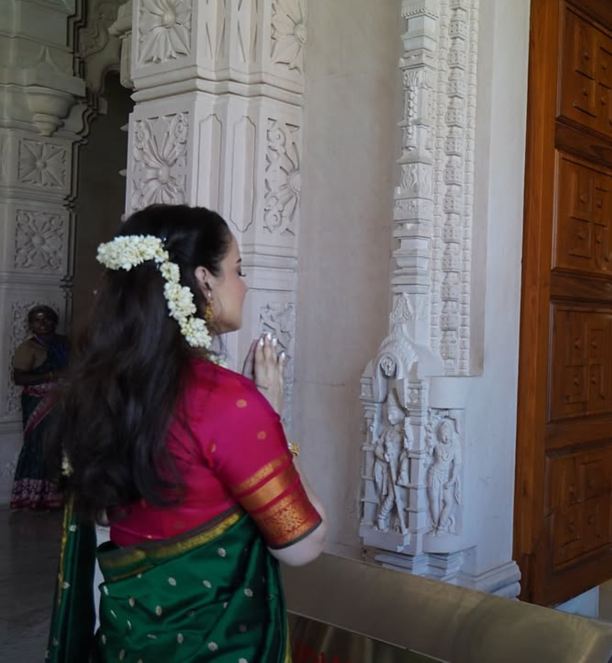 Kangana Ranaut visits Ram Temple
