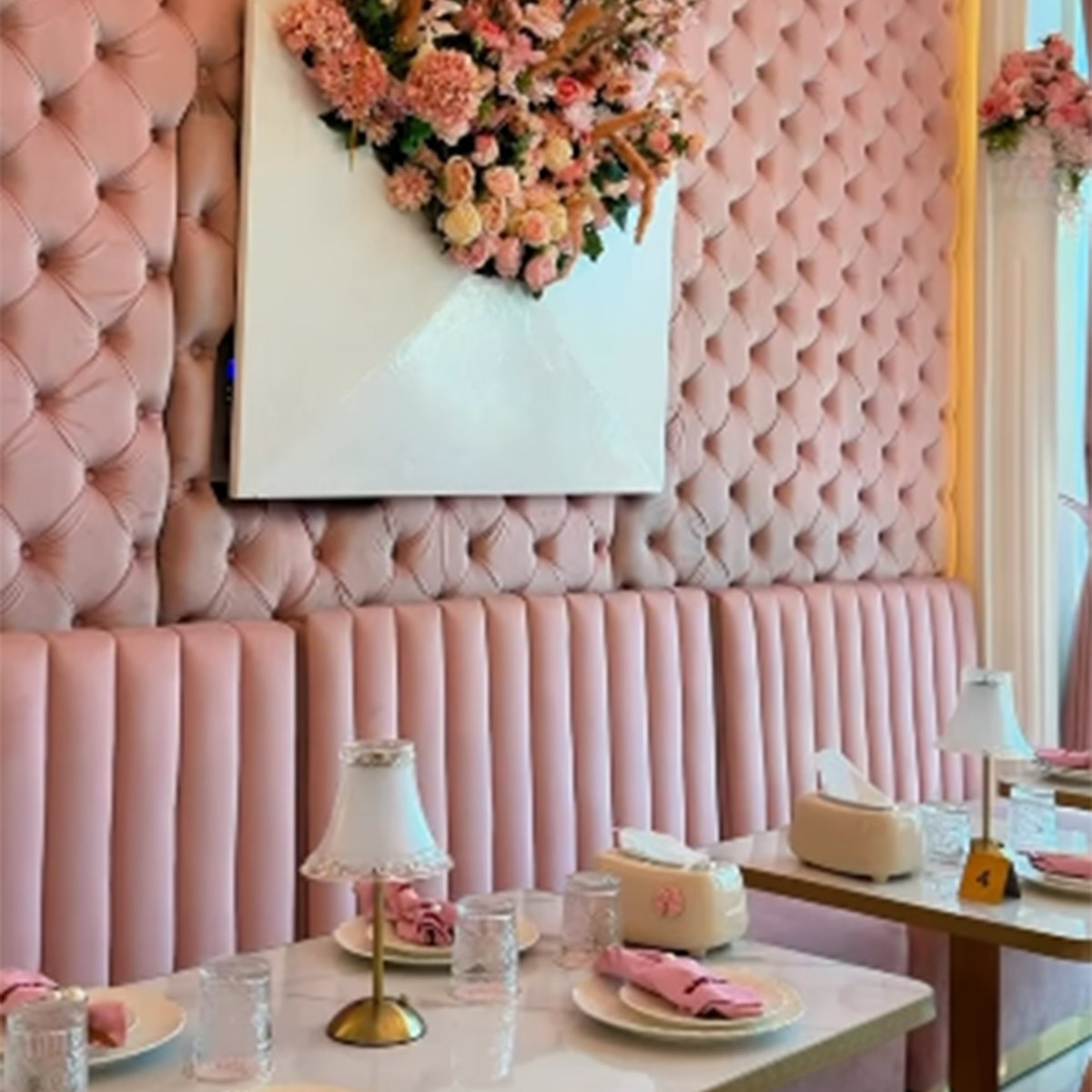 kapil sharma dubai kaps cafe inside photos 