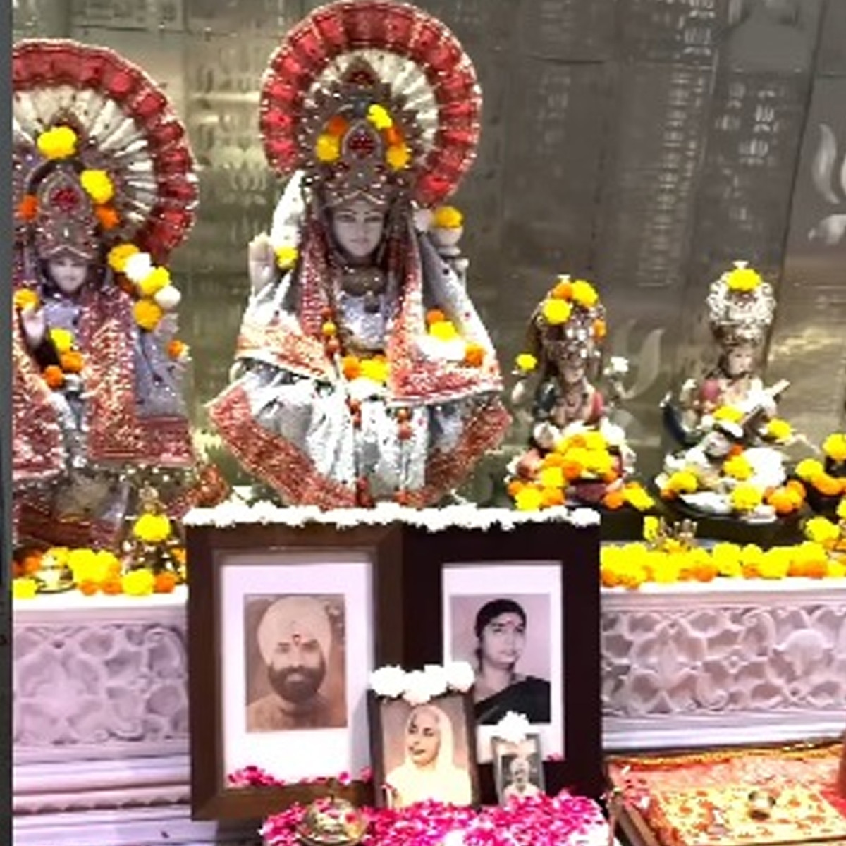 नवजोत सिंह सिद्धू के घर के शिव मंदिर की झलक देखने को मिली. (Photo: Instagram/@navjotsinghsidhu)