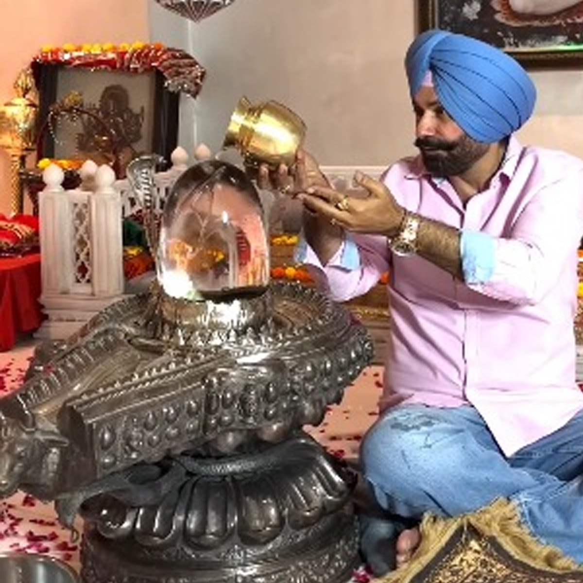 नवजोत सिंह सिद्धू के घर के शिव मंदिर की झलक देखने को मिली. (Photo: Instagram/@navjotsinghsidhu)