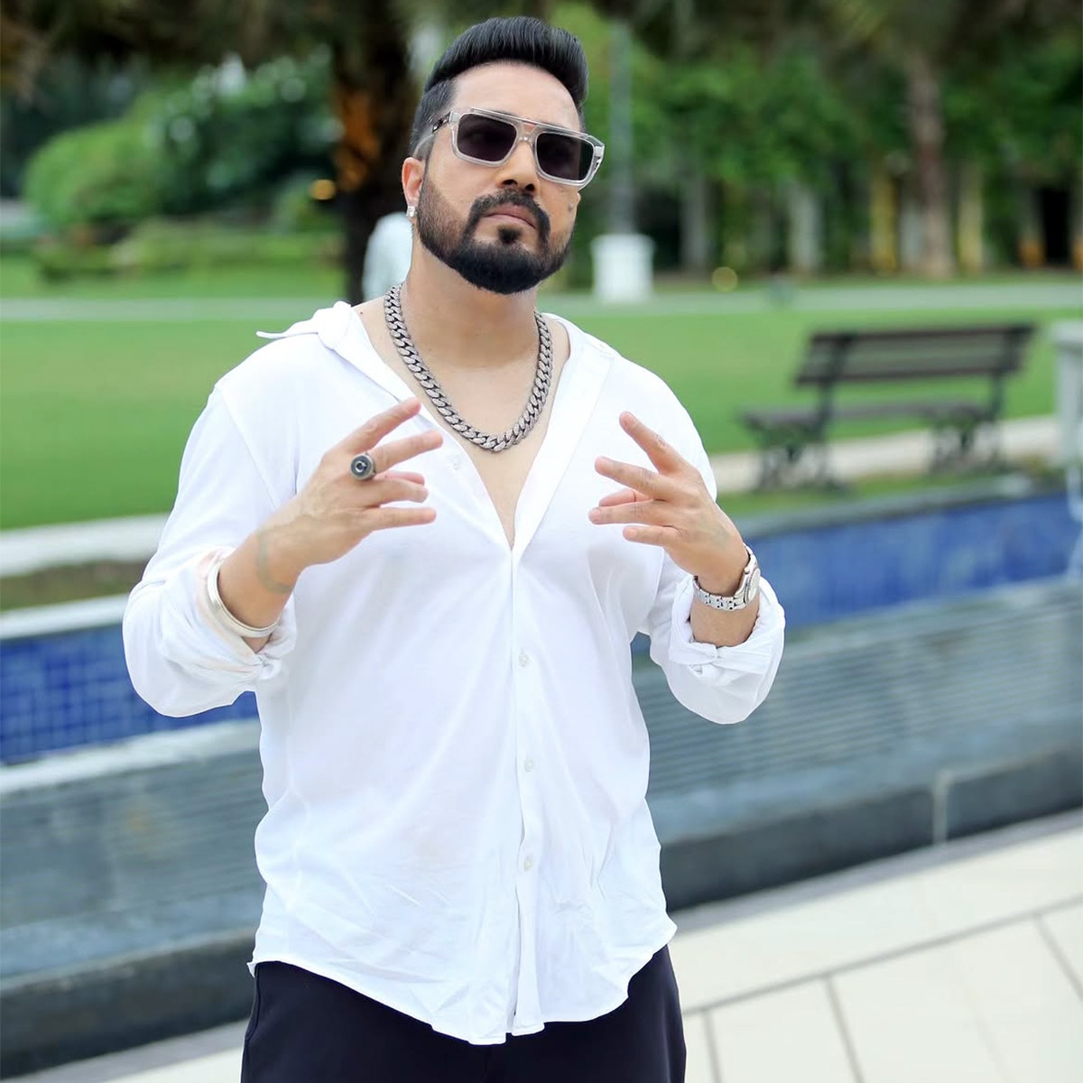 mika singh 100 acre haryana farmhouse inside tour