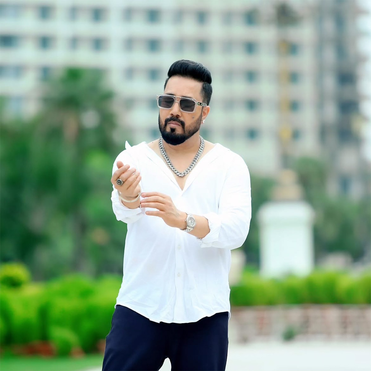 mika singh 100 acre haryana farmhouse inside tour