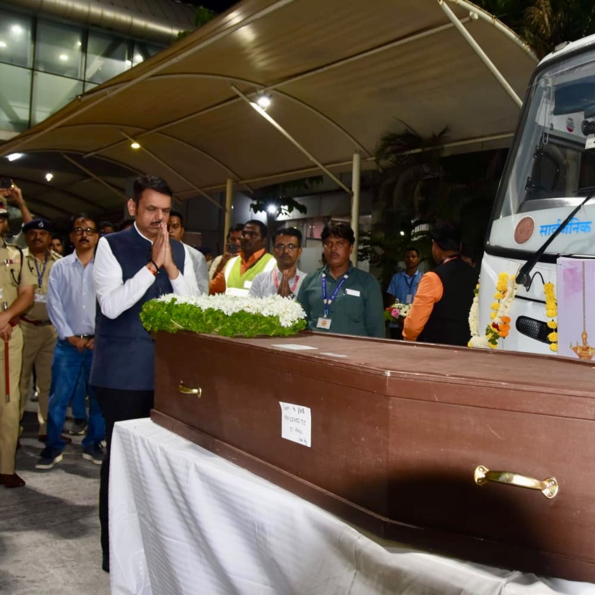 Nana Patekar CM Devendra Fadnavis