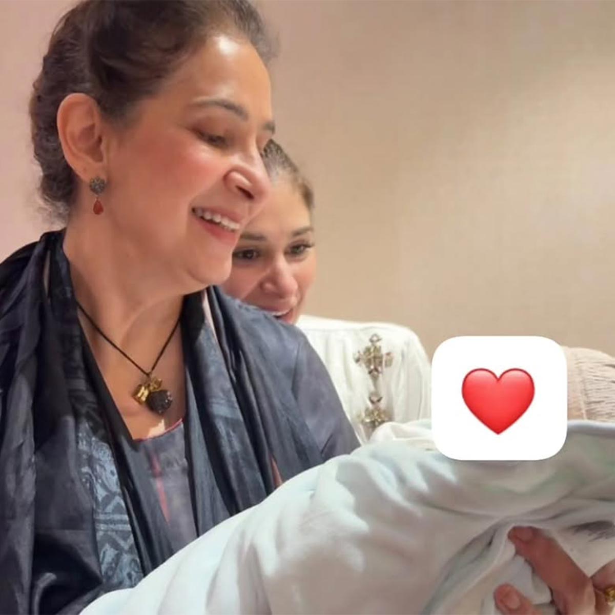 navjot singh sidhu welcomes grand daughter