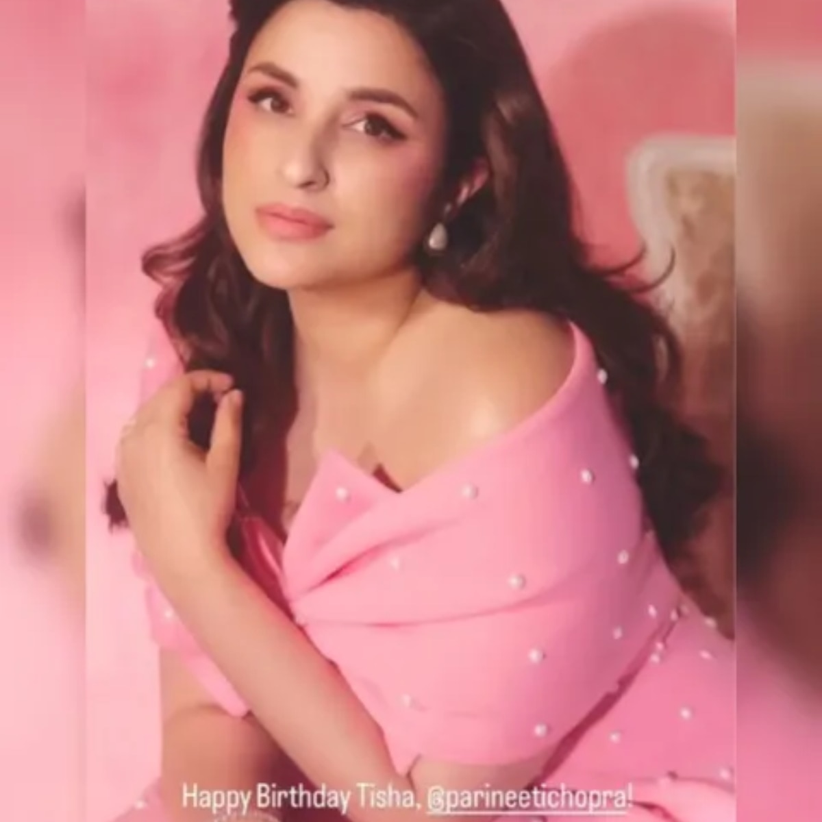 Priyanka chopra lovable post for parineeti chopra bday