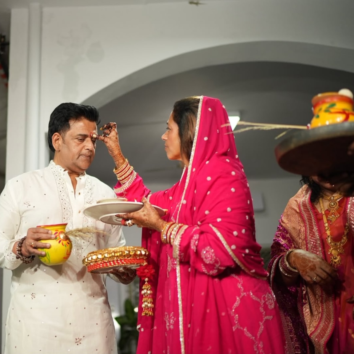 Ravi kishan karwa chauth