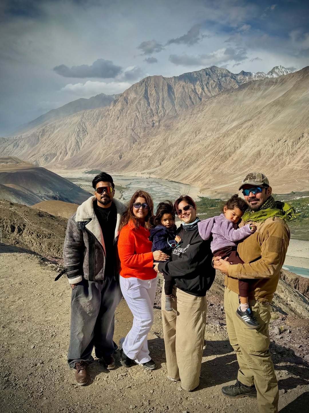 rubina and hina travel 
