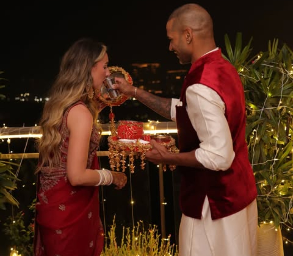 Shikhar dhawan Sophie shine
