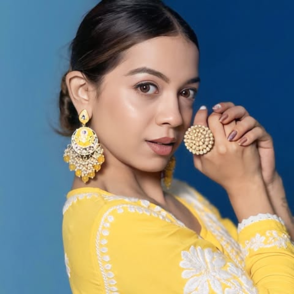 Attack on pandya store actress simran budhrup 