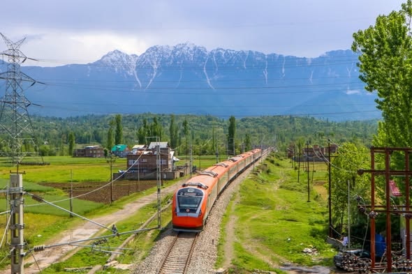 jammu kashmir vande bharat express record