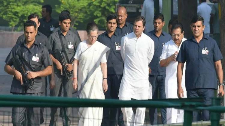 Z+ सुरक्षा में अब भी SPG के बराबर सुरक्षा गार्ड्स की तैनाती (फाइल फोटो)