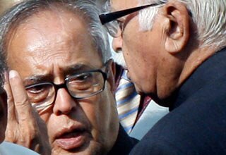 प्रणब मुखर्जी एवं लालकृष्‍ण आडवाणी