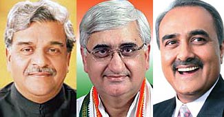 श्रीप्रकाश जायसवाल, सलमान खुर्शीद और प्रफुल्ल पटेल (बायें से दायें)