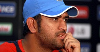 भारतीय कप्तान महेंद्र सिंह धोनी