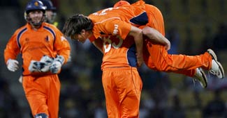 हालैंड की टीम