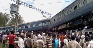 कालका मेल दुर्घटनाग्रस्त