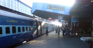 मुगलसराय रेलवे स्टेशन