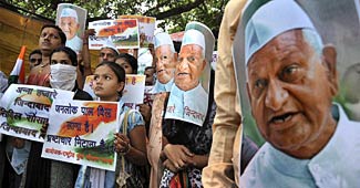 अन्ना आंदोलन से जुड़ेंगे रेलवे कर्मचारी