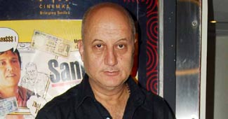 अनुपम खेर