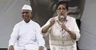 अन्‍ना हजारे व किरण बेदी