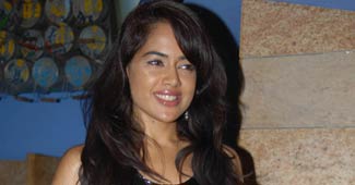 समीरा रेड्डी