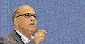 दिगम्बर कामत