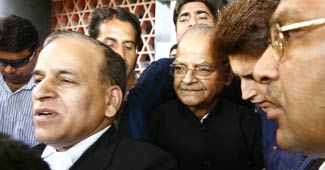 पूर्व दूरसंचार मंत्री सुखराम