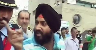 शरद पवार पर हमला