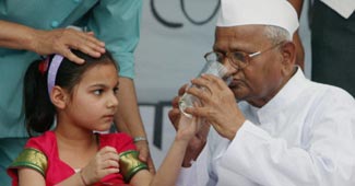 अन्ना हजारे