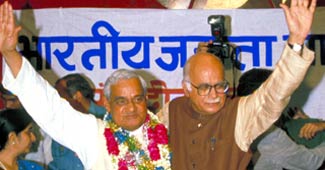 अटल बिहार वाजपेयी- लाल कृष्ण आडवाणी
