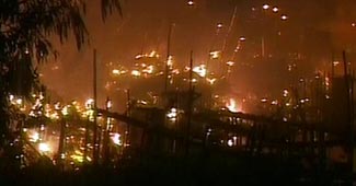 झुग्गियां जलकर खाक