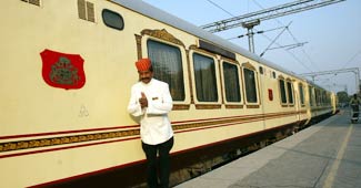 पैलेस ऑन व्हील्स