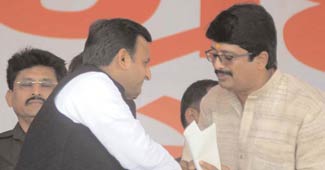 रघुराज प्रताप सिंह उर्फ राजा भैया