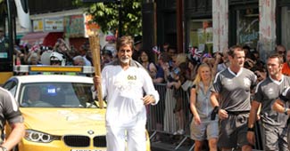 अमिताभ बच्‍चन