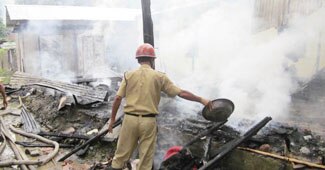 असम में हिंसा