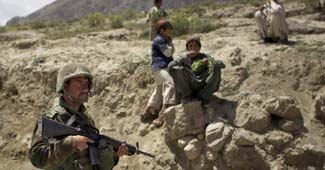 अफगान पुलिसकर्मी