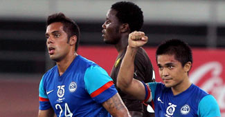 नेहरू कप फुटबाल