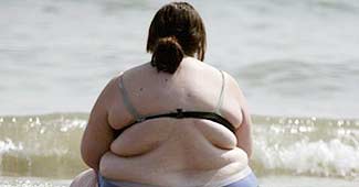 मोटी महिला