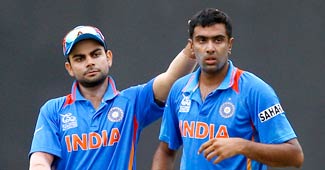 आर अश्विन और विराट कोहली