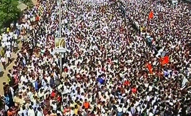 बाल ठाकरे