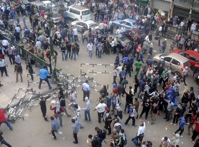 मिस्र में प्रदर्शन जारी