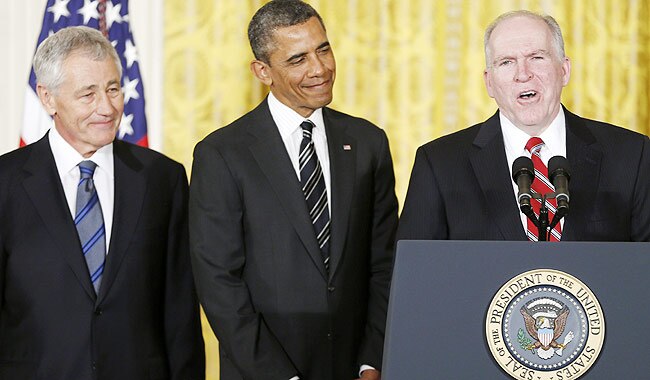 चुक हेगल, बराक ओबामा और जॉन ब्रेनन