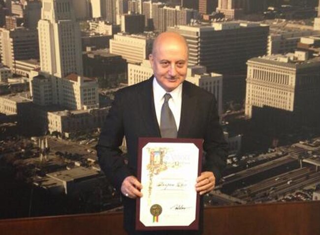 अनुपम खेर