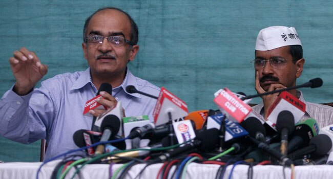 अरविंद केजरीवाल और प्रशांत भूषण