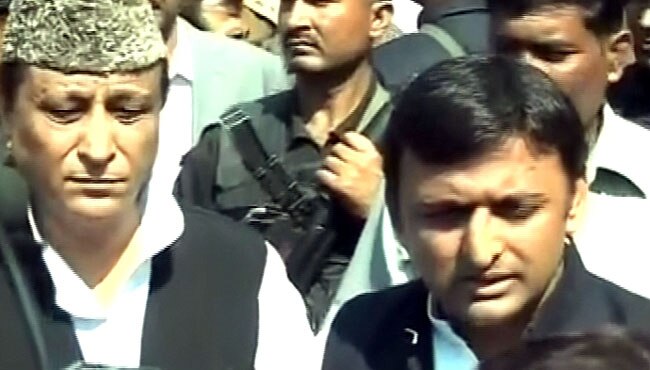 अखिलेश यादव